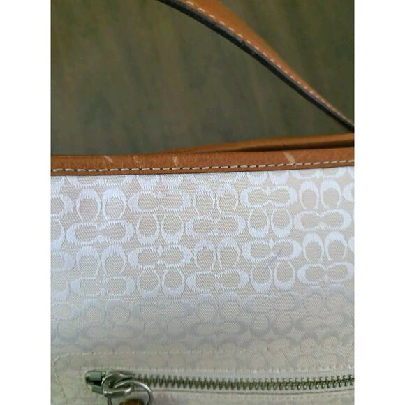 COACH Signature Soft Duffle Canvas Leather White Brown Crossbody Bag 10944 Euc - Picture 12 of 13